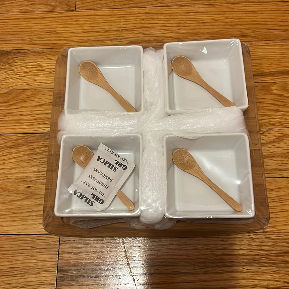 CORE Ceramic Condiment Serving Dishes with Bamboo Tray